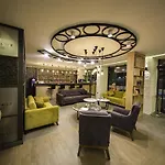 Laren Family & - Boutique Class 5*
