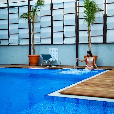 Laren Family & - Boutique Class Hotel