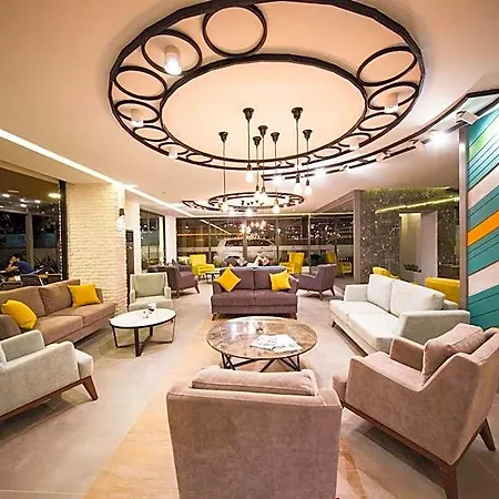 Laren Family & - Boutique Class Отель 5*